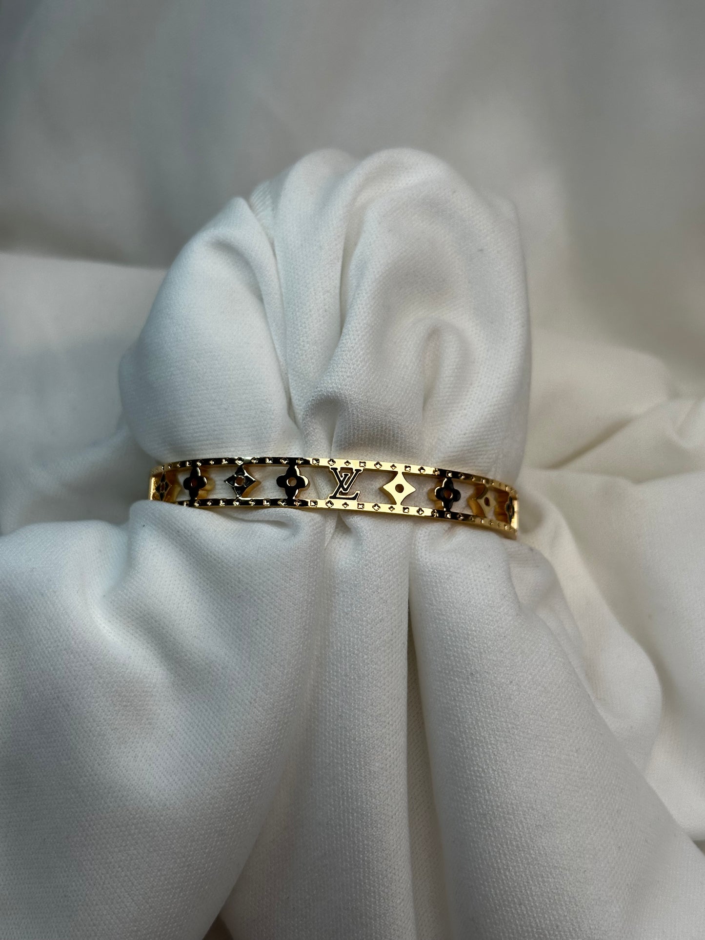 LV Design Bangle