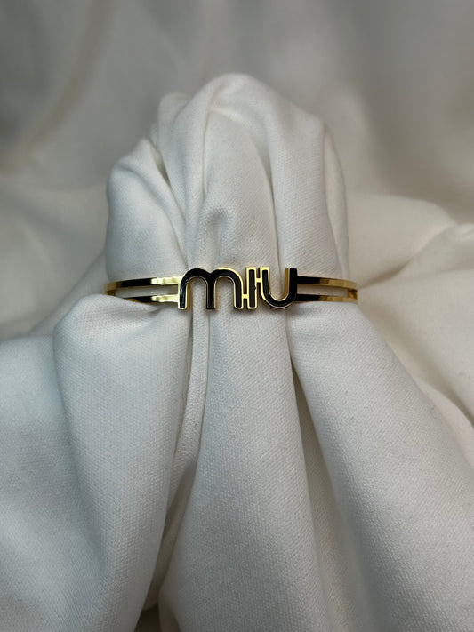 MIU, MIU INSPO BANGLE