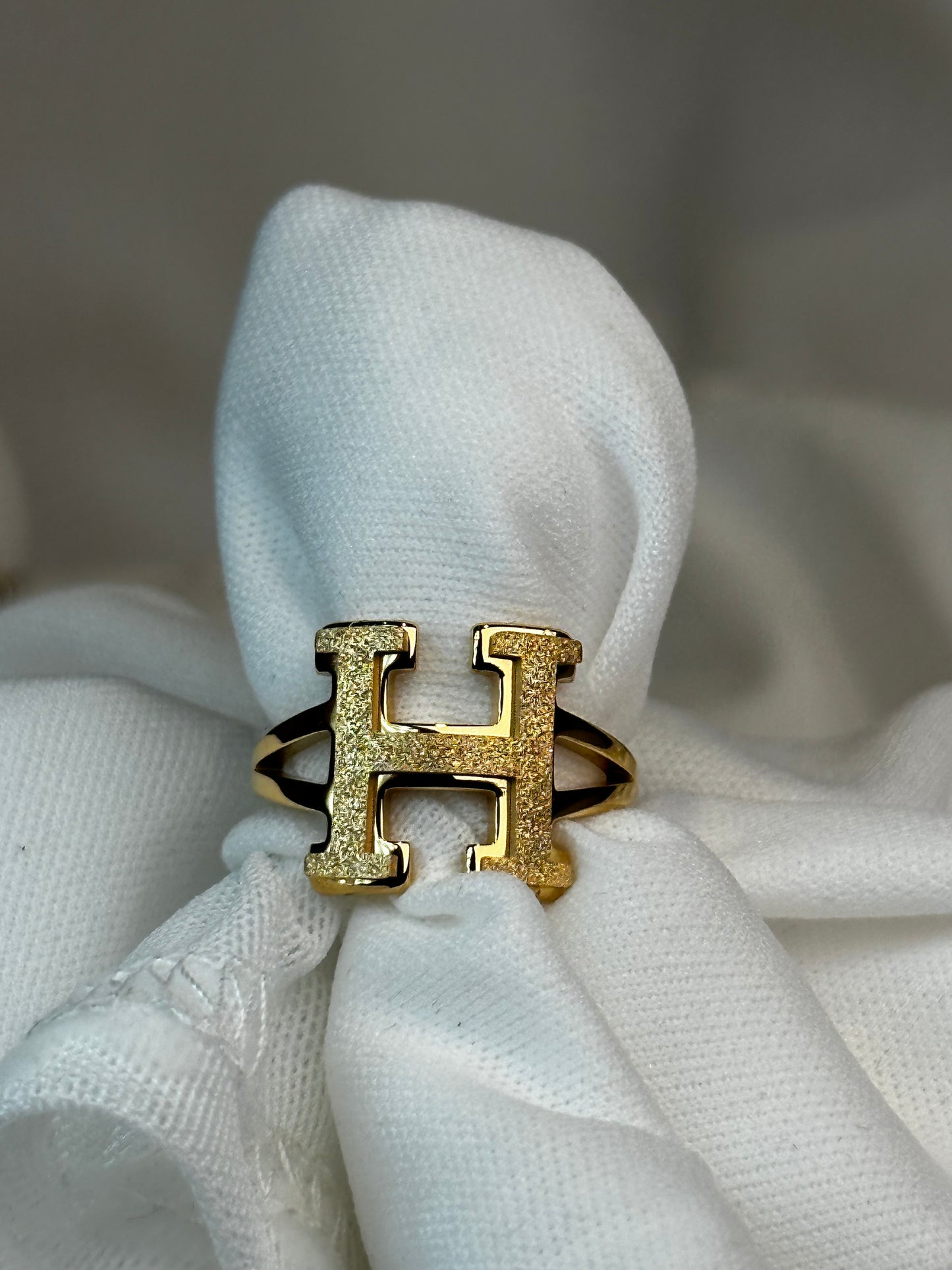 H, LV, CC, Letter rings