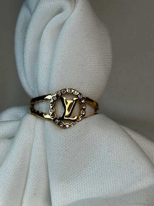 LV oval Ring (Gold & Silver)