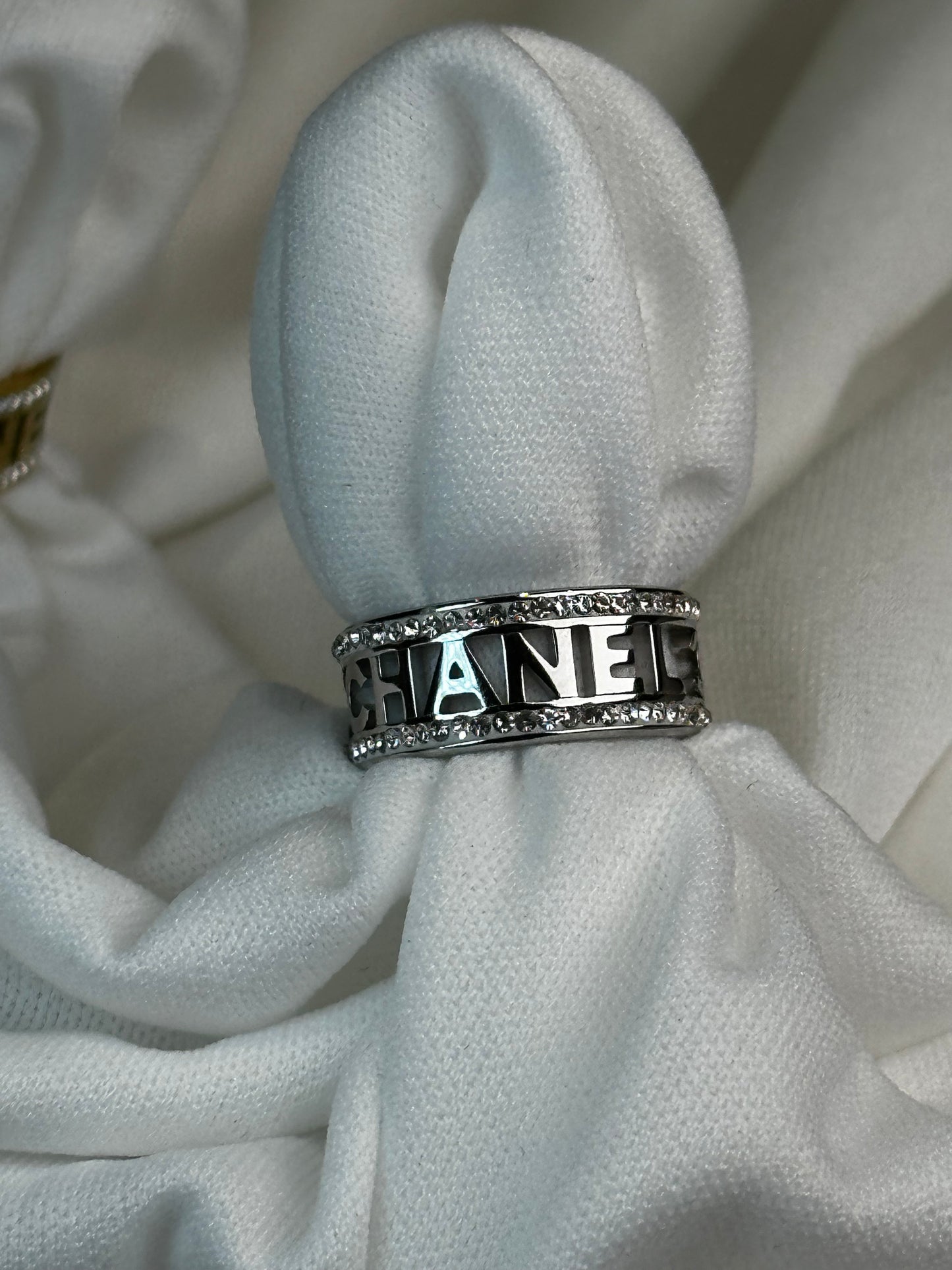 CHANEL RING (Gold & silver)